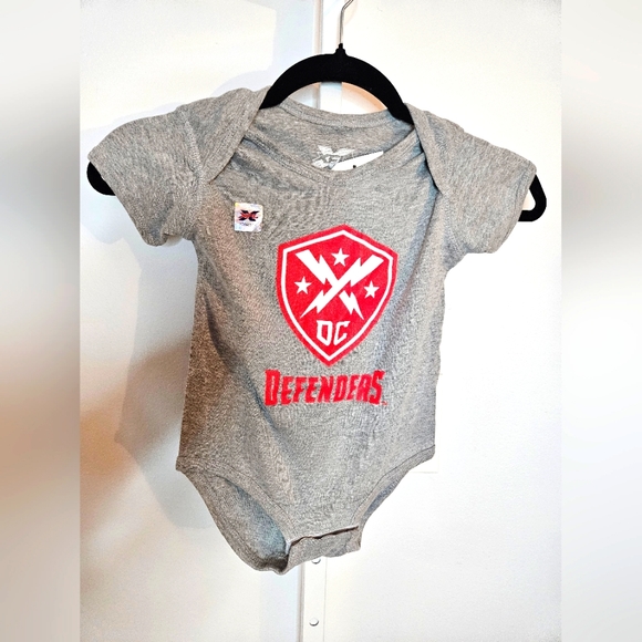 NWT DC Defenders XFL baby onesie 24 months - Picture 1 of 6
